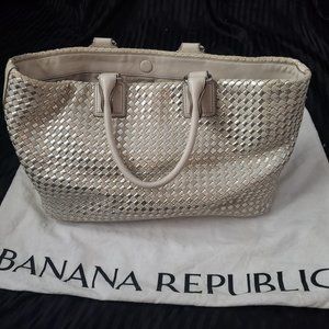 Banana Republic Woven Lesther Purse